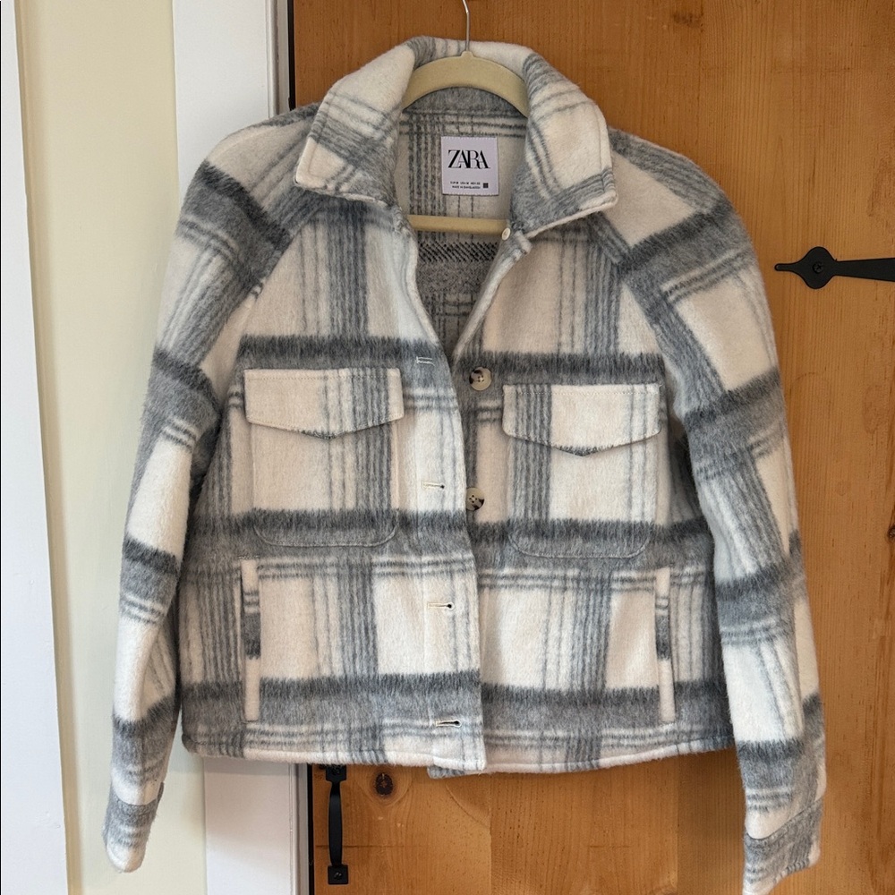 Zara Cream and Gray Plaid Jacket